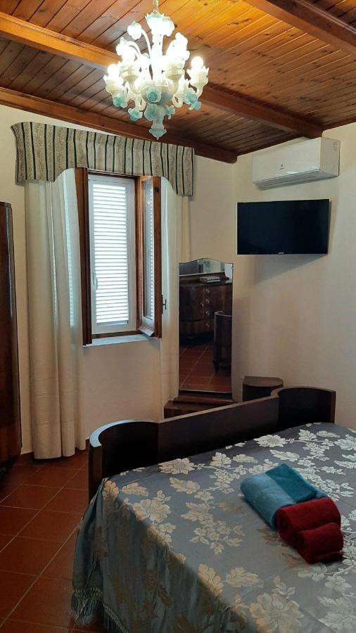 Casale Battaglini Bed & Breakfast Castelnuovo Cilento Ngoại thất bức ảnh
