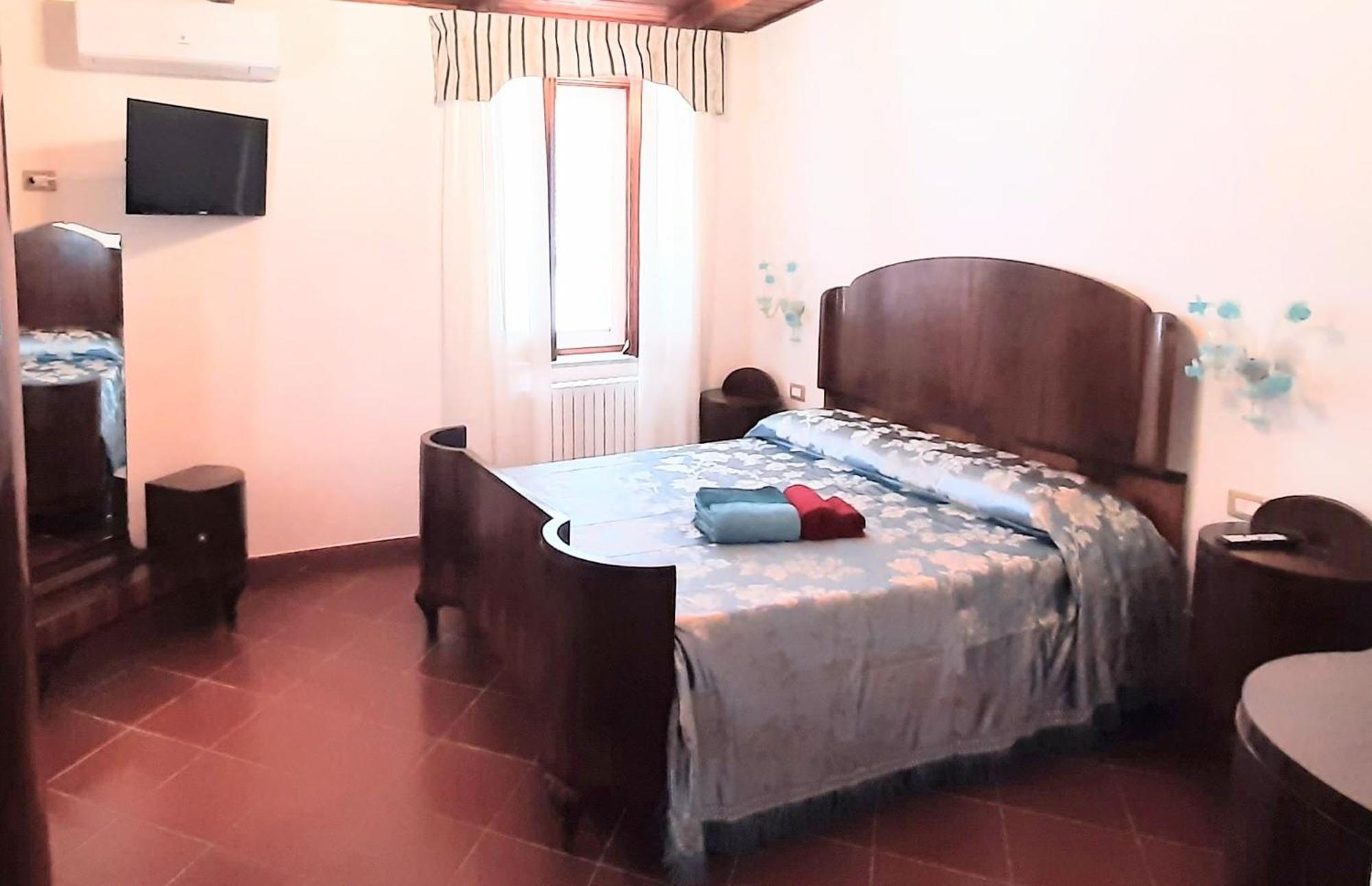 Casale Battaglini Bed & Breakfast Castelnuovo Cilento Ngoại thất bức ảnh